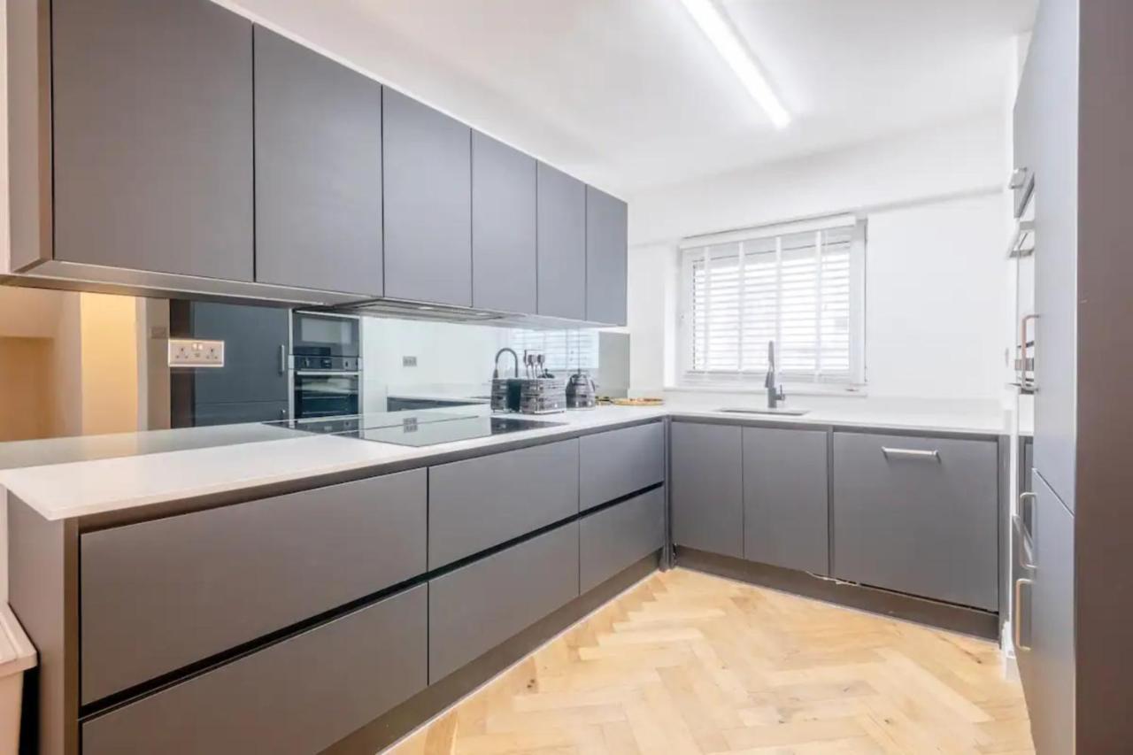 3bd Flat With Balcony In Paddington London