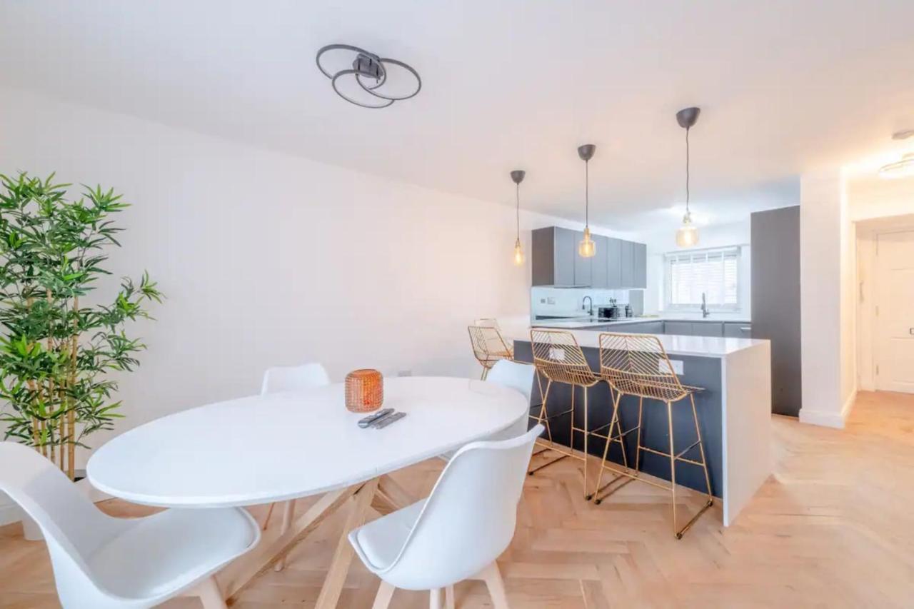 3bd Flat With Balcony In Paddington Apartment London