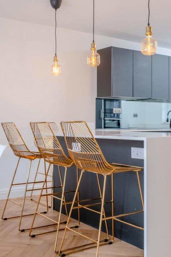 3bd Flat With Balcony In Paddington Apartment London