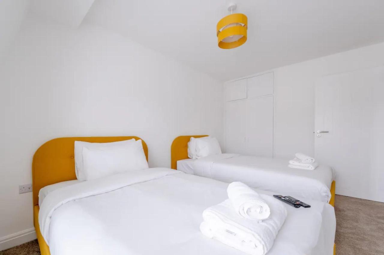 3bd Flat With Balcony In Paddington * London
